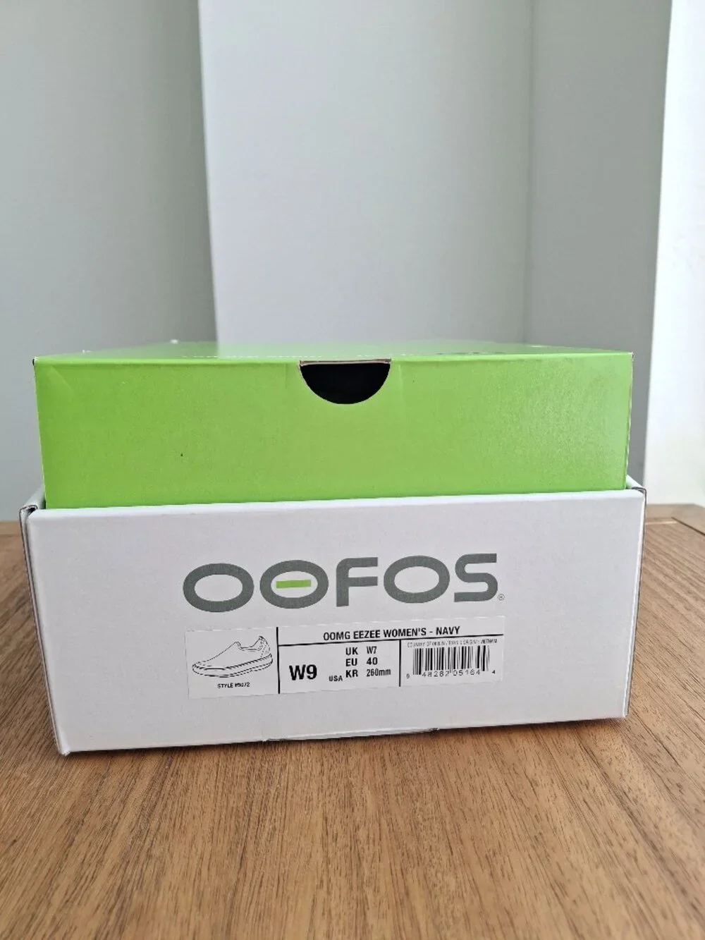 OOFOS oomg eezee